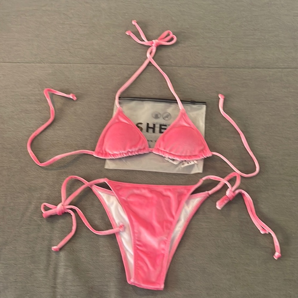 Beautiful shein velvet bikini set